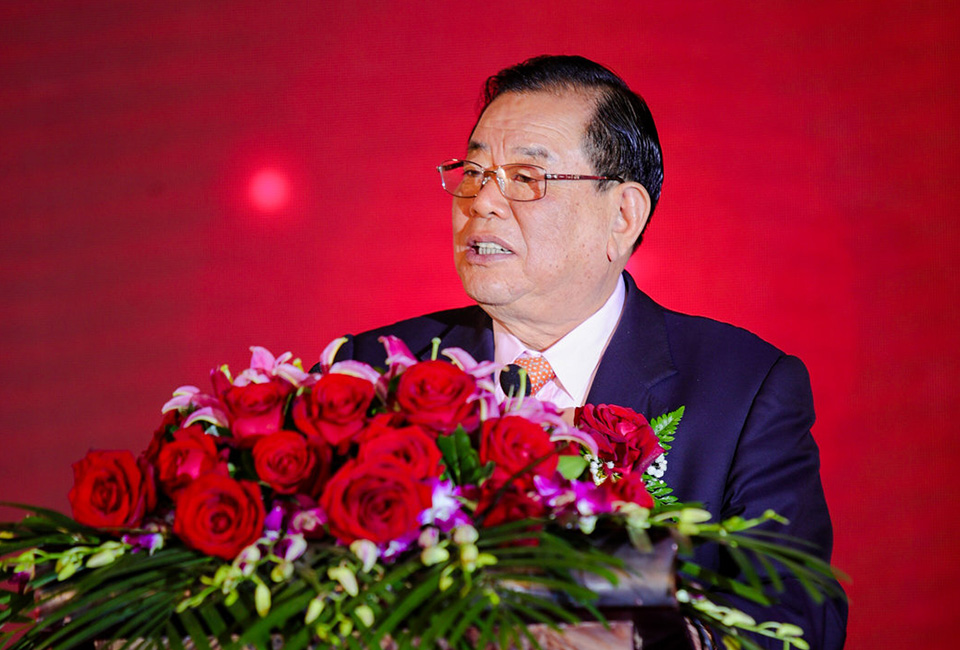 德業(yè)人將用心堅(jiān)守使命,<br>為實(shí)現(xiàn)夢(mèng)想不懼櫛風(fēng)沐雨、砥礪前行。